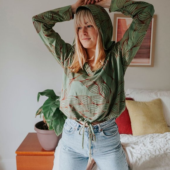 Elfarrow ✧Route✧ Green Cotton Crop Hoodie - Picture 7 of 10